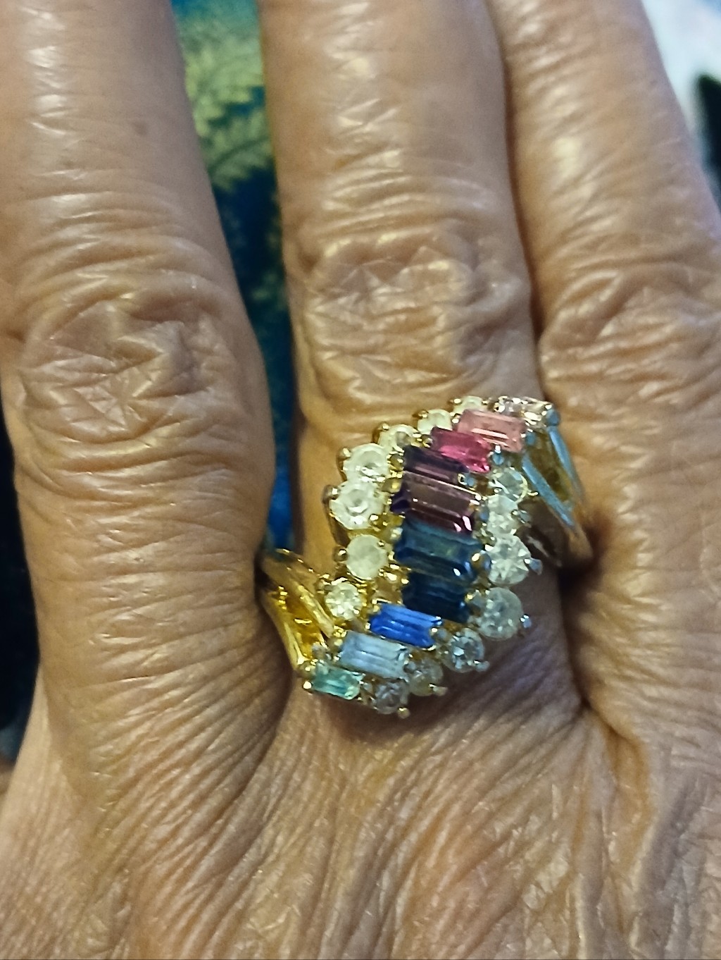 Vintage Cocktail Ring Goldplated Size 9 Approx Measurements
